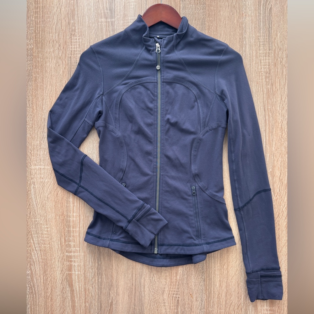 Lululemon Define jacket size 6 blue.